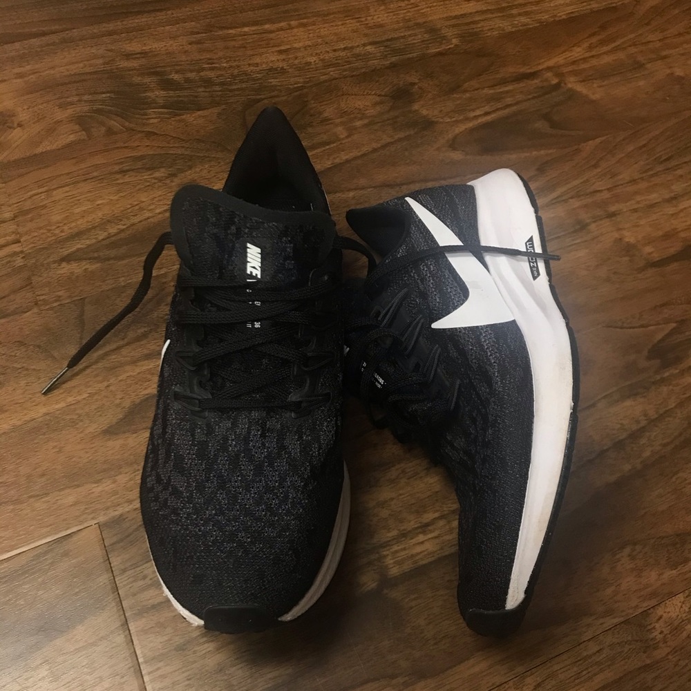 Nike Women’s Air Zoom Pegasus Running Shoes Size 9